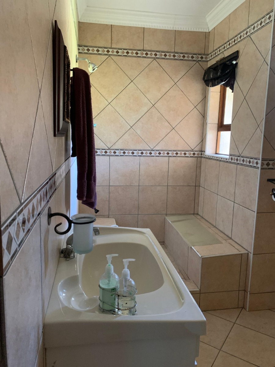 4 Bedroom Property for Sale in Kaysers Beach Eastern Cape